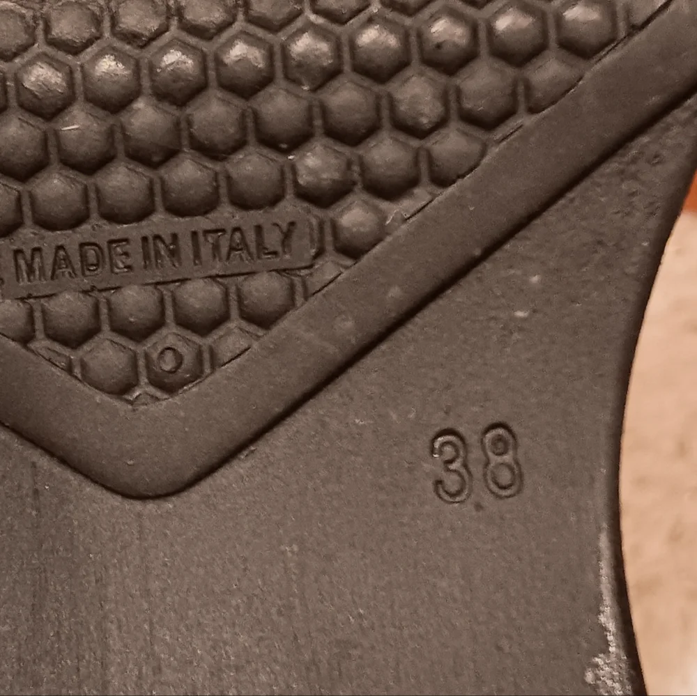 Y2K Steve Madden Black Platform 2